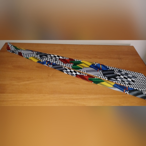 Race Day Checkered/Color Flags Neck tie! - Picture 1 of 3